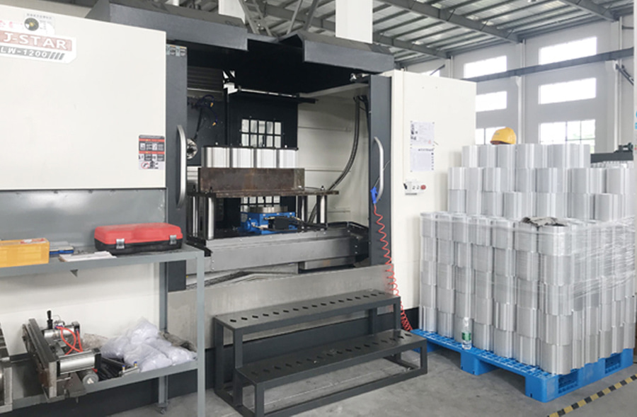 Centre d'usinage horizontal